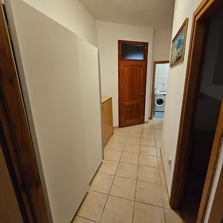 Apartment Apartman Sale Makarska